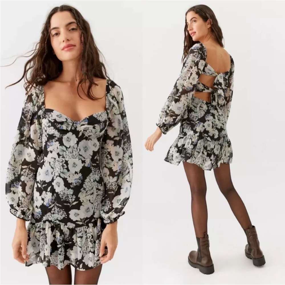 Urban Outfitters Y2K  Love Triangle Sweetheart floral cutout dress SIZE XS NWT